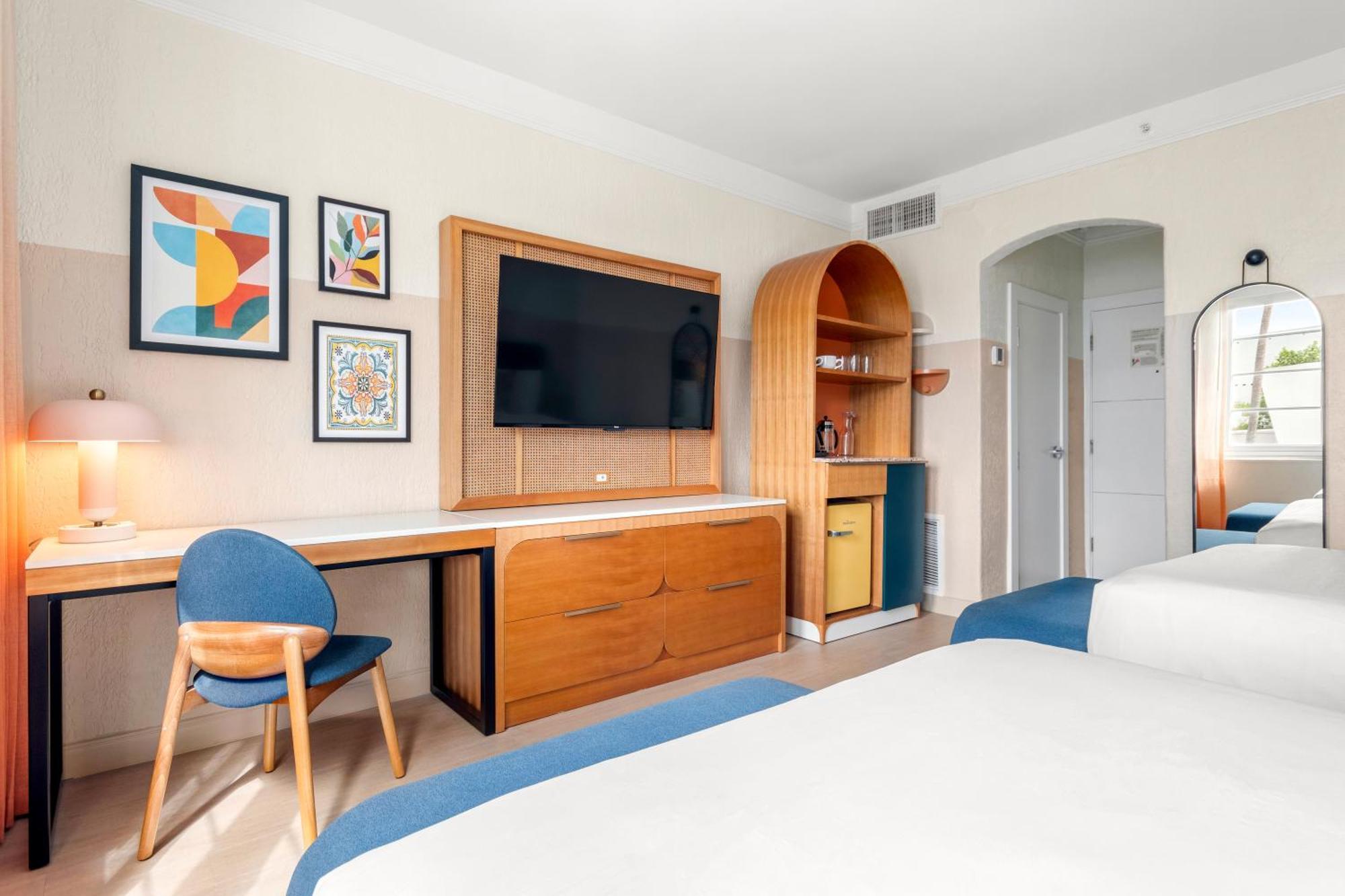 Hotel Plaza Miami Beach